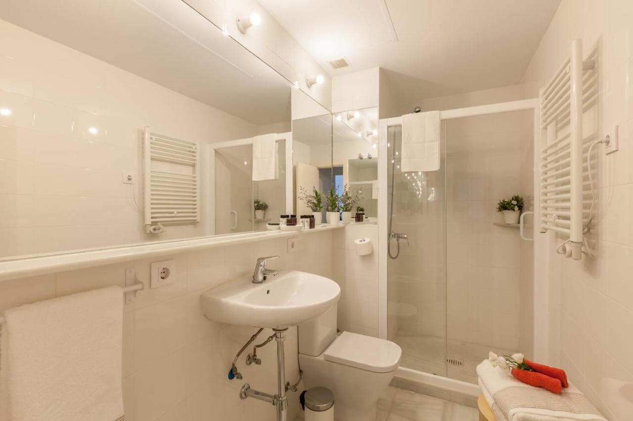 Apartamento Deluxe Calle Imagen Séville Extérieur photo